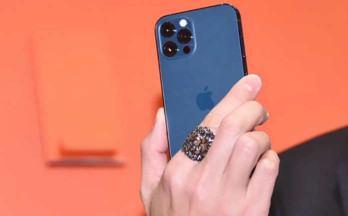 南城街道苹果手机维修分享iPhone12系列重启方法教程 